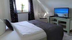 Schlafzimmer 3 mit TV